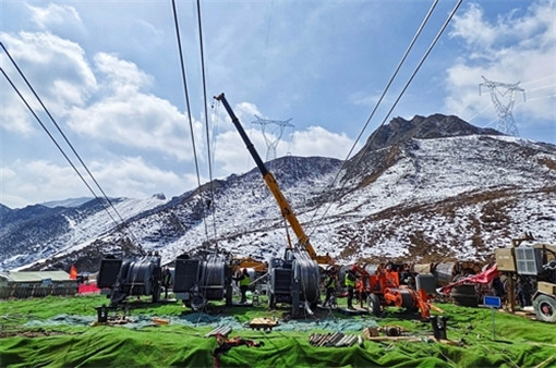 旗帜领航程 奋进新征程｜电网工程加速建设